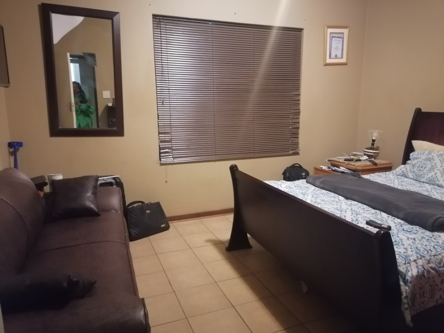 2 Bedroom Property for Sale in Potchefstroom North West